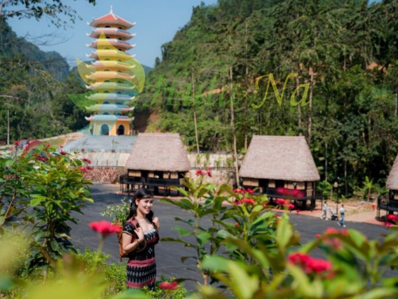 Công trình rơm nhân tạo, cót ép nhân tạo nhìn từ xa